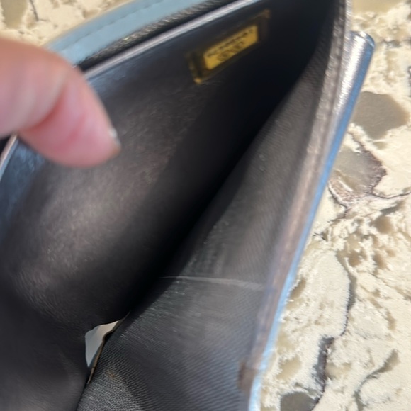 AUTHENTIC CHANEL WALLET - Picture 5 of 7